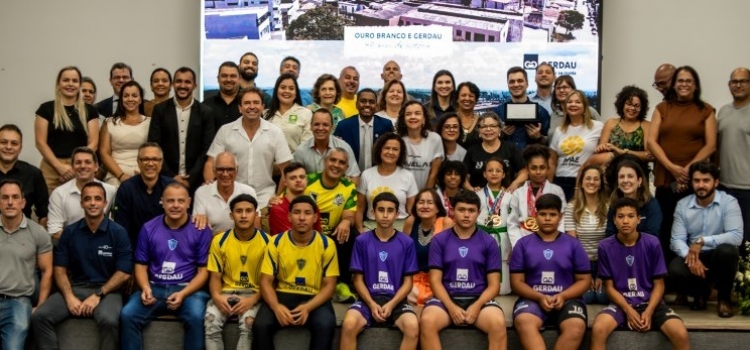 Câmara Municipal de Ouro Branco homenageia Gerdau pelos 40 anos de atuação no município