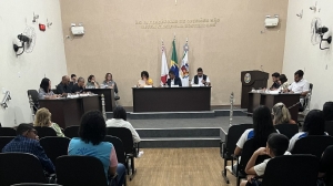 Reunião 04/11: Plenário aprovou pedido de empréstimo do Executivo e outros quatro projetos de autoria do Legislativo. 